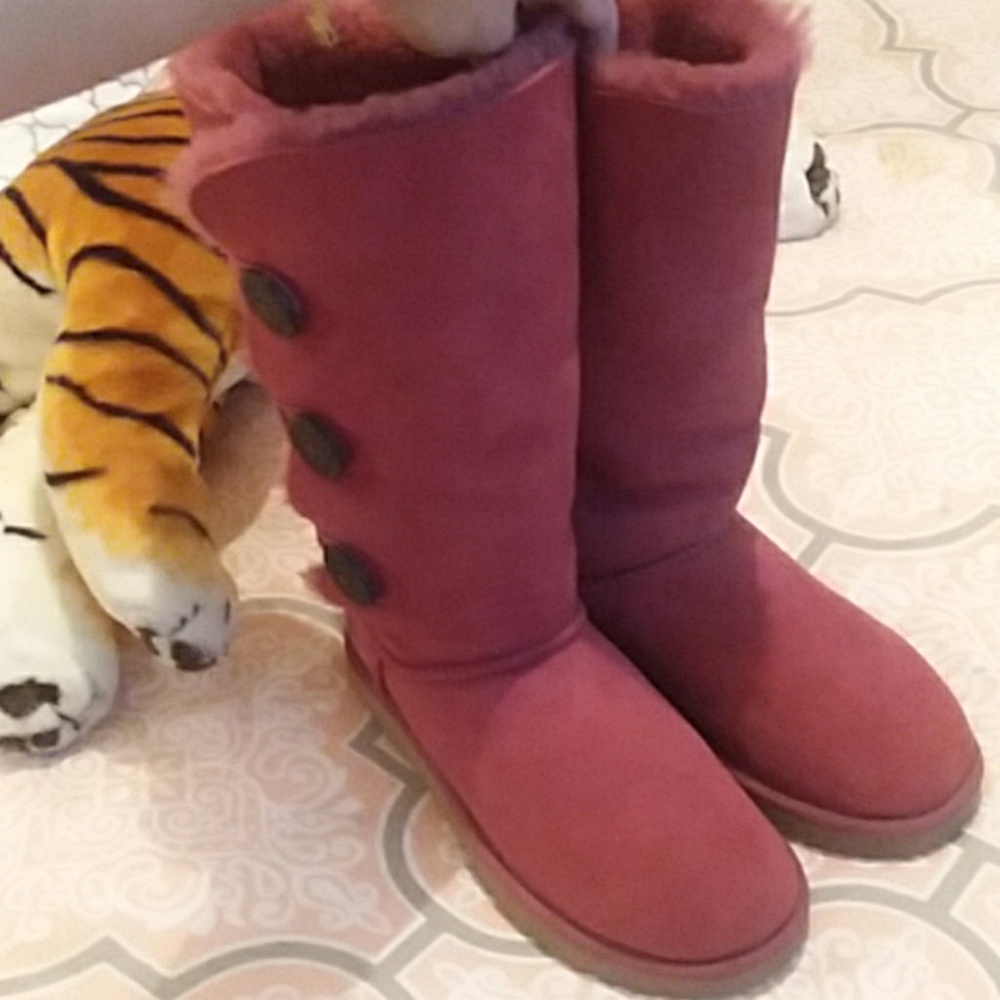 🚫TRADED🚫  AUTHENTIC brick red uggs